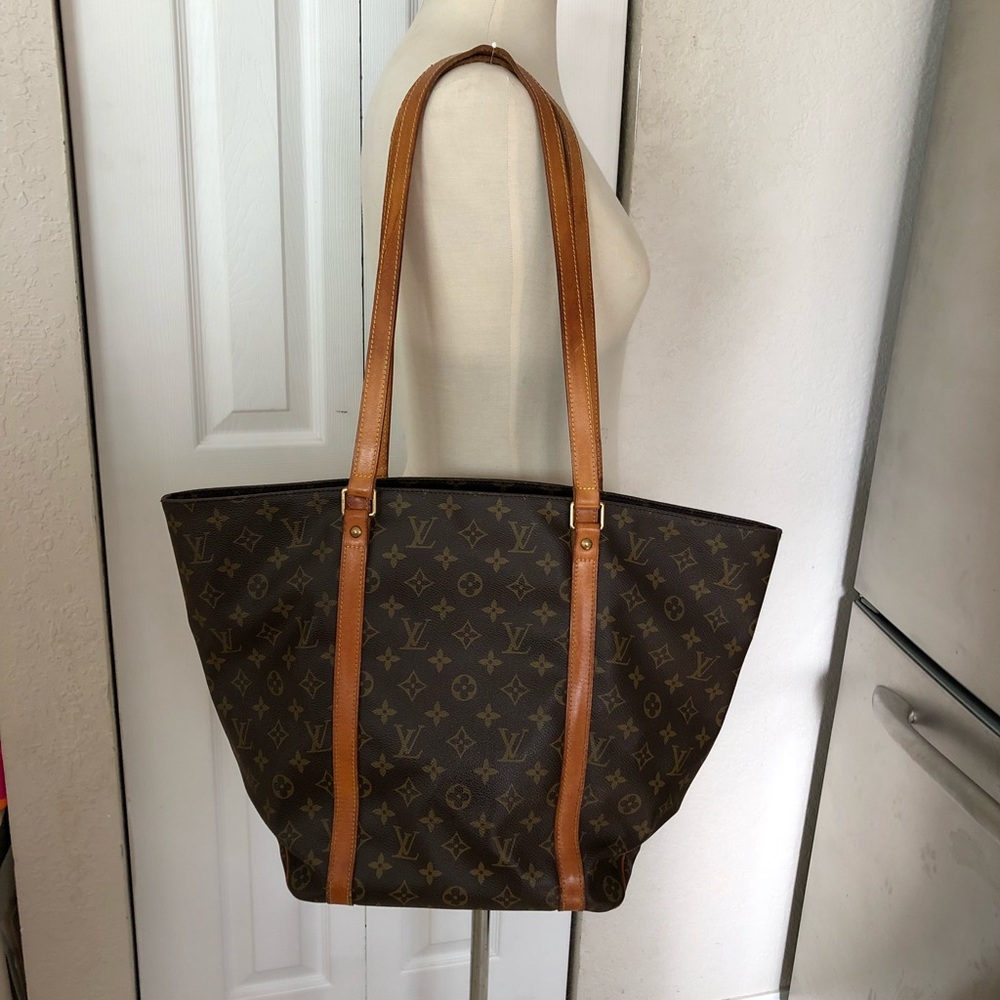 ❌SOLD❌ Louis Vuitton Sac tote